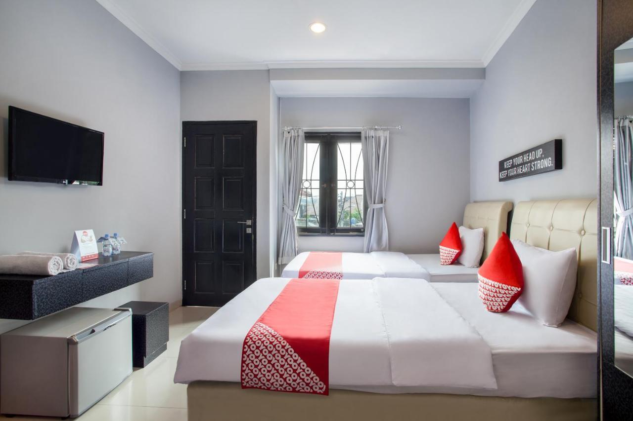 Oyo 105 La Maison D Ilona Jakarta Exterior foto