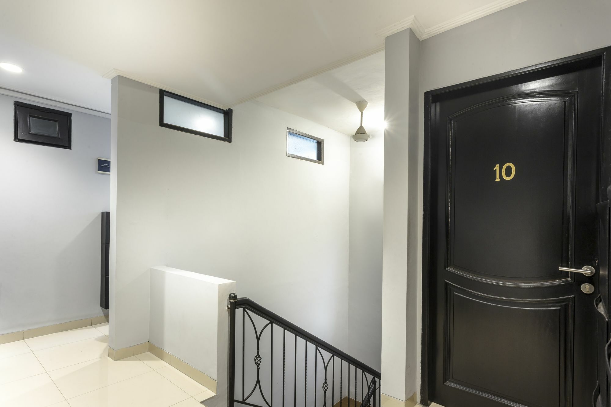 Oyo 105 La Maison D Ilona Jakarta Exterior foto